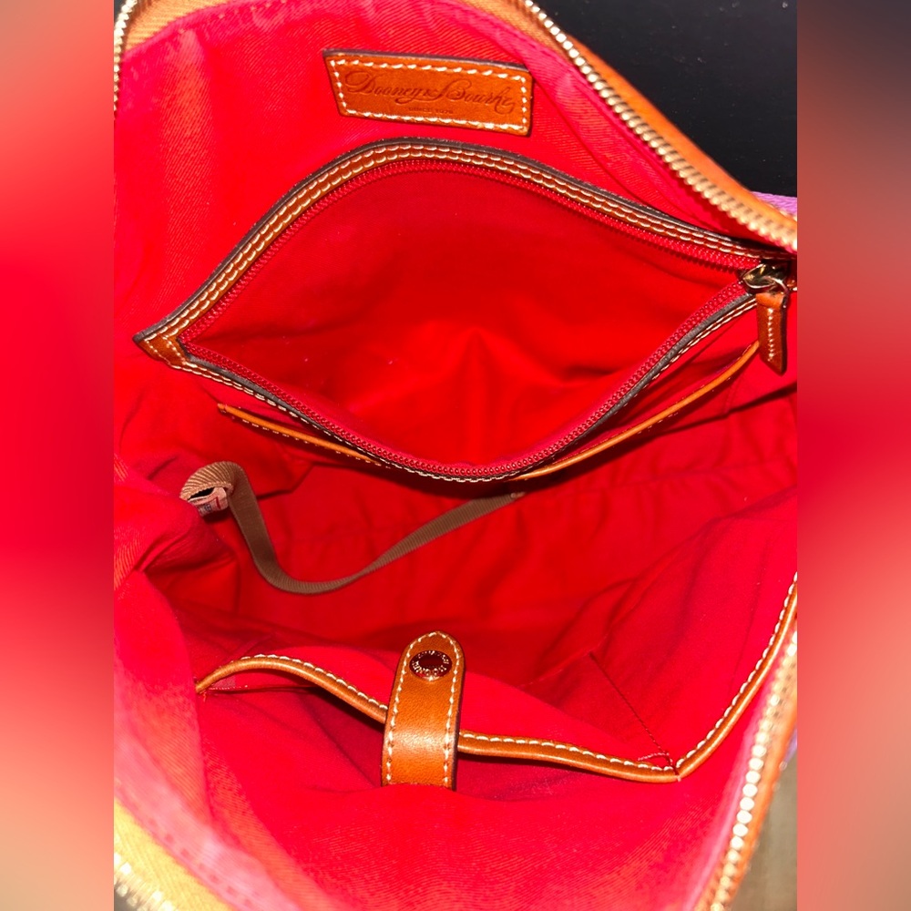 Dooney & Bourke Pink & Tan Pebble Grain Hobo bag -EUC- - Picture 14 of 16